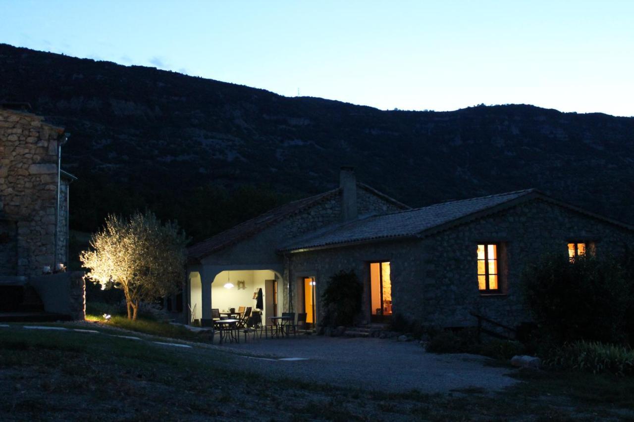 Bed and Breakfast Entre Terre Et Ciel Rémuzat Exterior foto